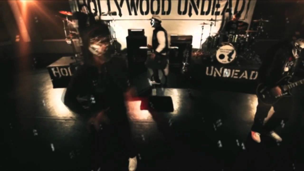 Hollywood Undead Christmas In Hollywood Remix) YouTube