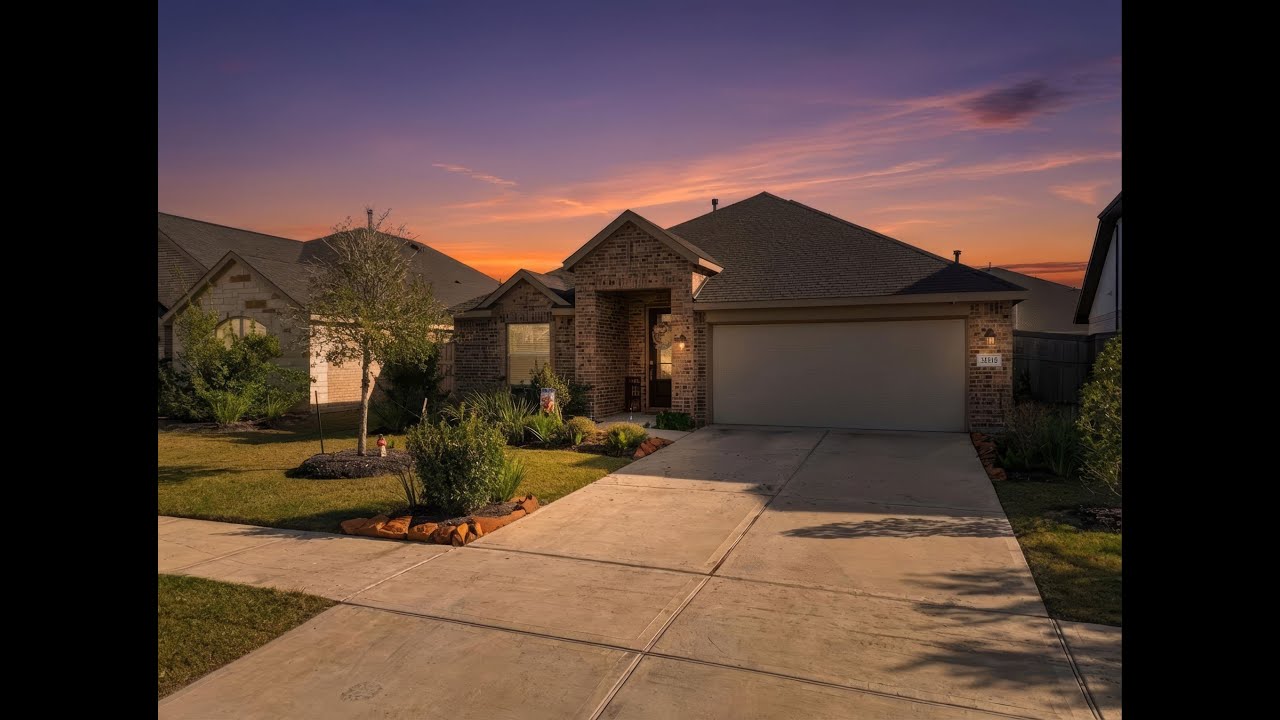 Residential for sale - 31535 Beacon Cove Trail, Fulshear, TX 77441