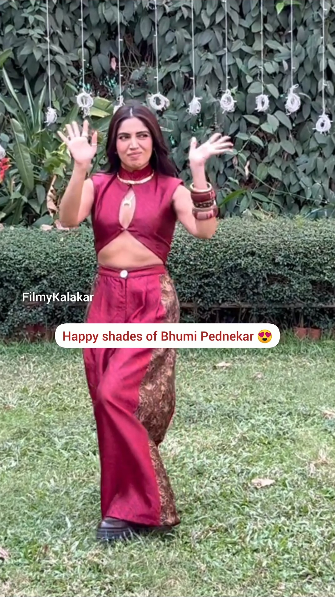 #bhumipednekar instantly making us smile with her carefree laughter ? #filmykalakar