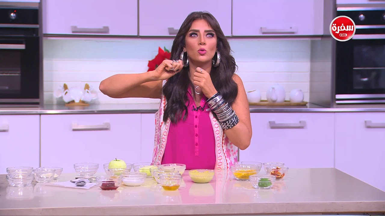 وصفات طبيعية للعناية بالبشرة الدهنية من رضوى الشربيني | هي وبس