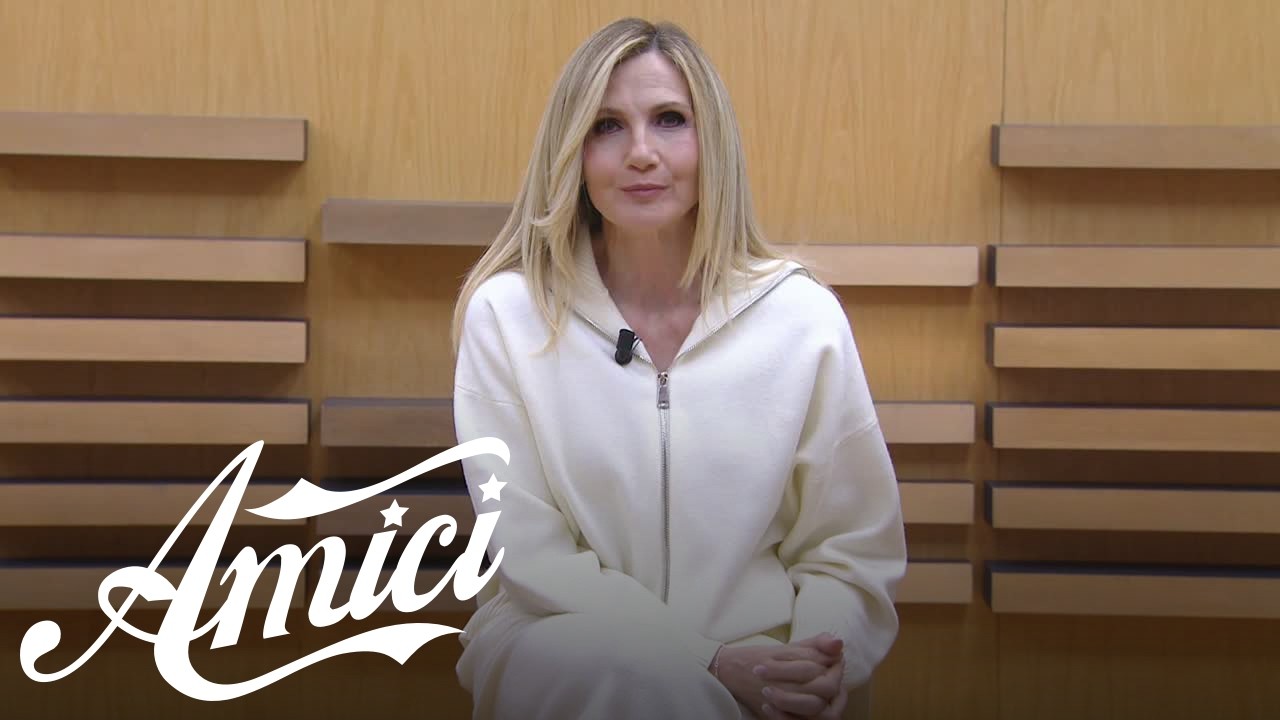 Amici 25 - La proposta della prof. Cuccarini