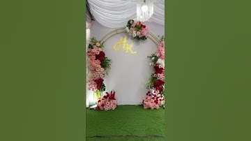 Cổng, backdrop và sân khấu được thiết kế theo yêu cầu của Cô Dâu 😍 #wedding #decor #decoration
