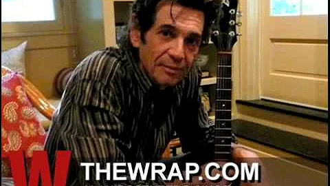 Alan Rosenberg sings the blues