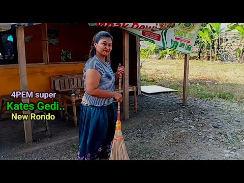 Rondo Seorang diri hidup dan tinggal di Warung Ujung Kampung seberang Rel Tua Janda STW bugar