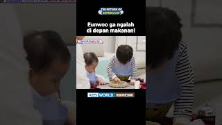 Eunwoo makan punyanya Jungwoo duluan wkwk