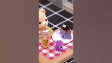 Thumbnail of Mini Purple Mousse Cake