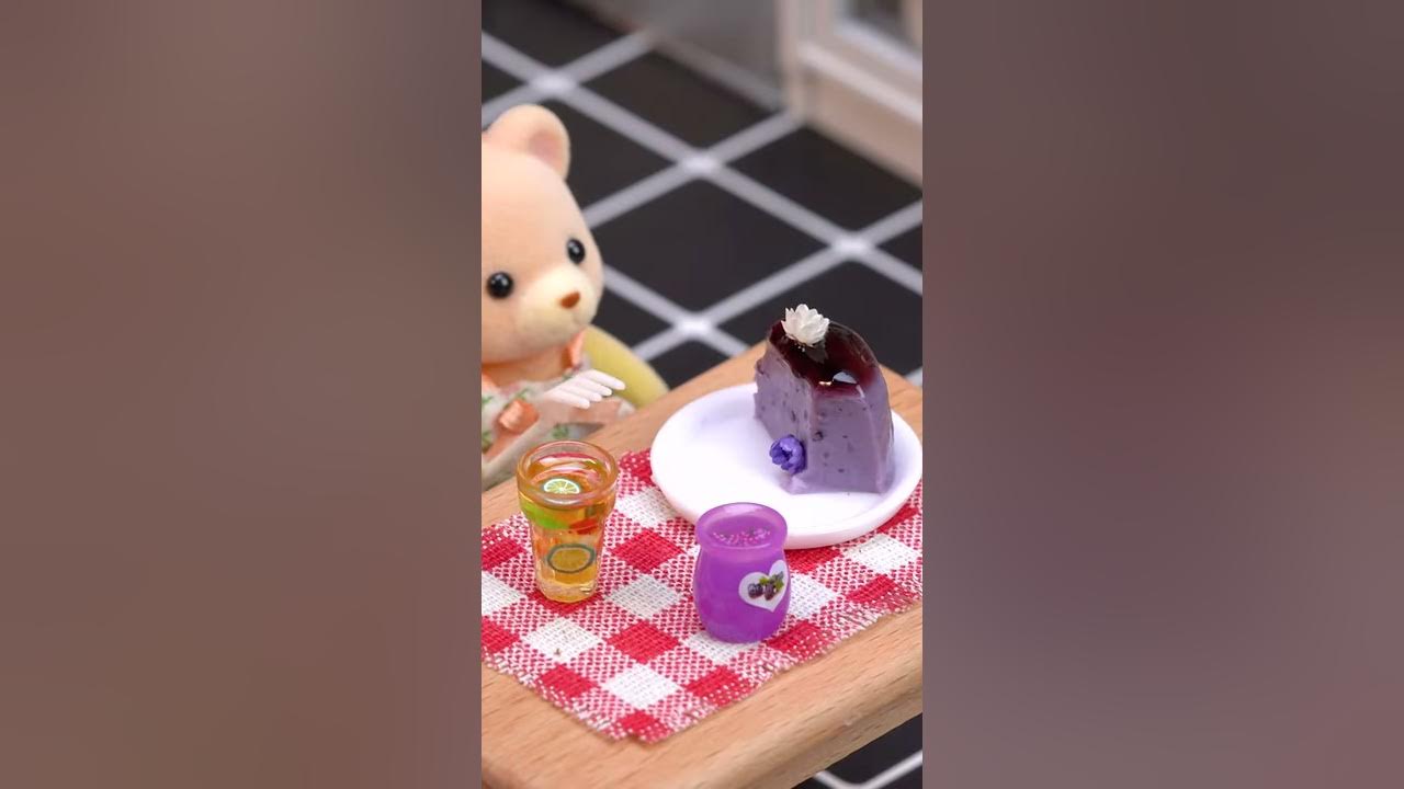 Mini Purple Mousse Cake
