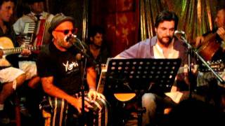 El Bloque Depresivo & Alvaro Henriquez- La nave del olvido (José José) 28/12/2011 chords