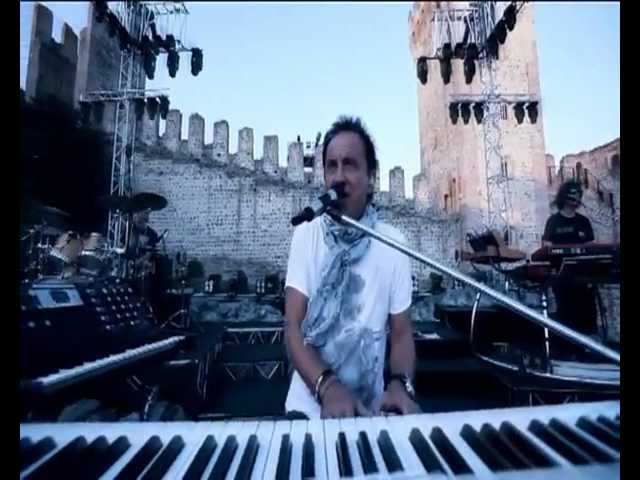 Pooh - L'anno, il posto, l'ora adlı videoyu YouTube'da izle Pooh - L'anno, il posto, l'ora adlı videoyu YouTube'da izle