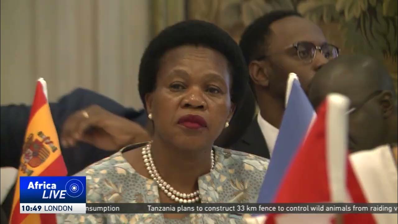 Zimbabwe commits to clear international debt arrears