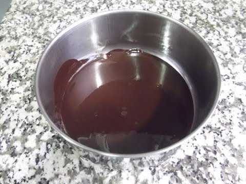 Vídeo: Per què cal temperar la xocolata de cobertura?