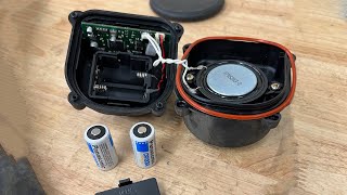 BMW E60:  Siren Module Battery Replacement