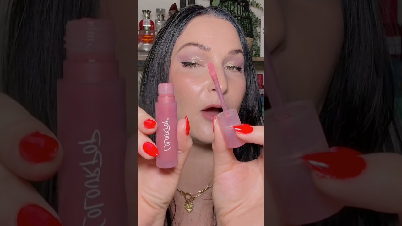 Жидкая помада Colourpop Cloud Whip Blurring Liquid Lipstick 