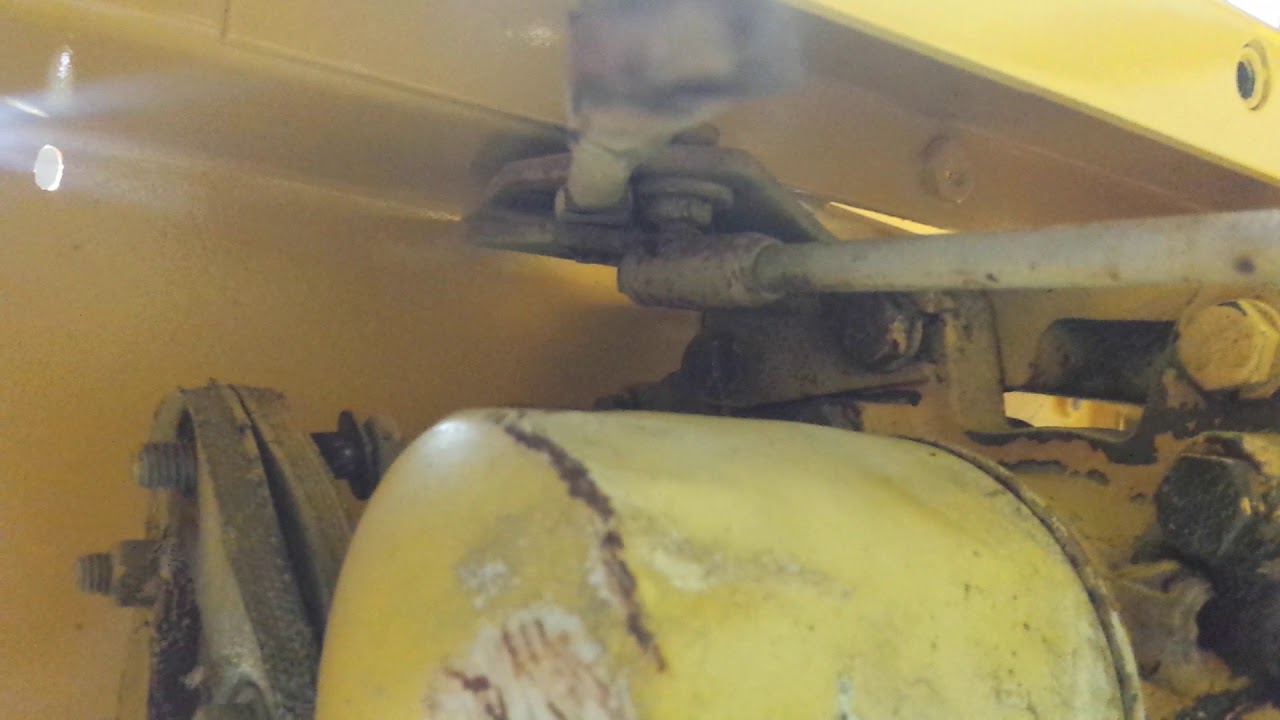 Cub Cadet 1650 rear end into a 125 narrow frame - YouTube
