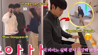 Wait! Jiwon walked from where Soohyun was seated, at the piano?! A real married couple??
