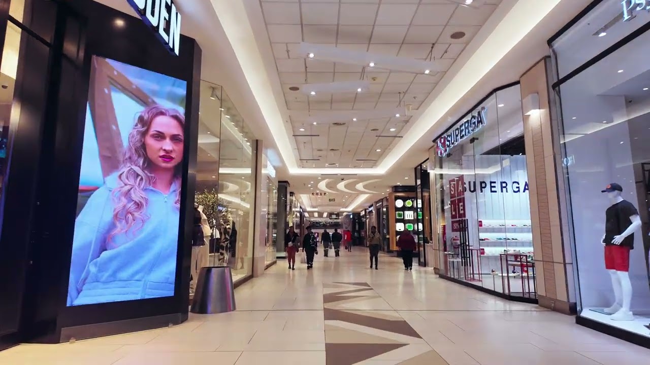 Can’t believe this a shopping mall in Africa (Sandton)