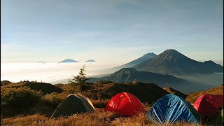 Sunrise Puncak Gunung Prau | Cinematic Video