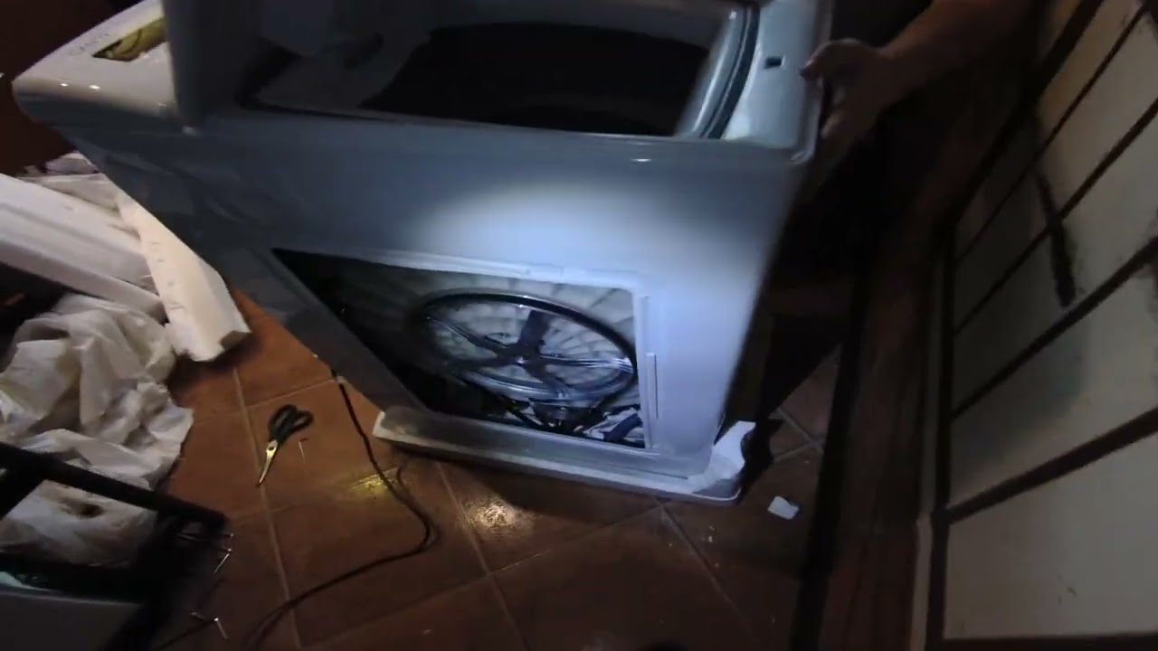 Никогда не покупайте стиральные машины в "Семь ветров" на Озоне или где-то ещё !!!  Мошенники !