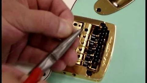 Stringing up and intonating a Kahler.