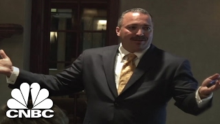 A Fraudster’s Pitch | American Greed | CNBC Prime