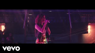 Video thumbnail of "Paty Cantú - Mariposas (En Directo)"