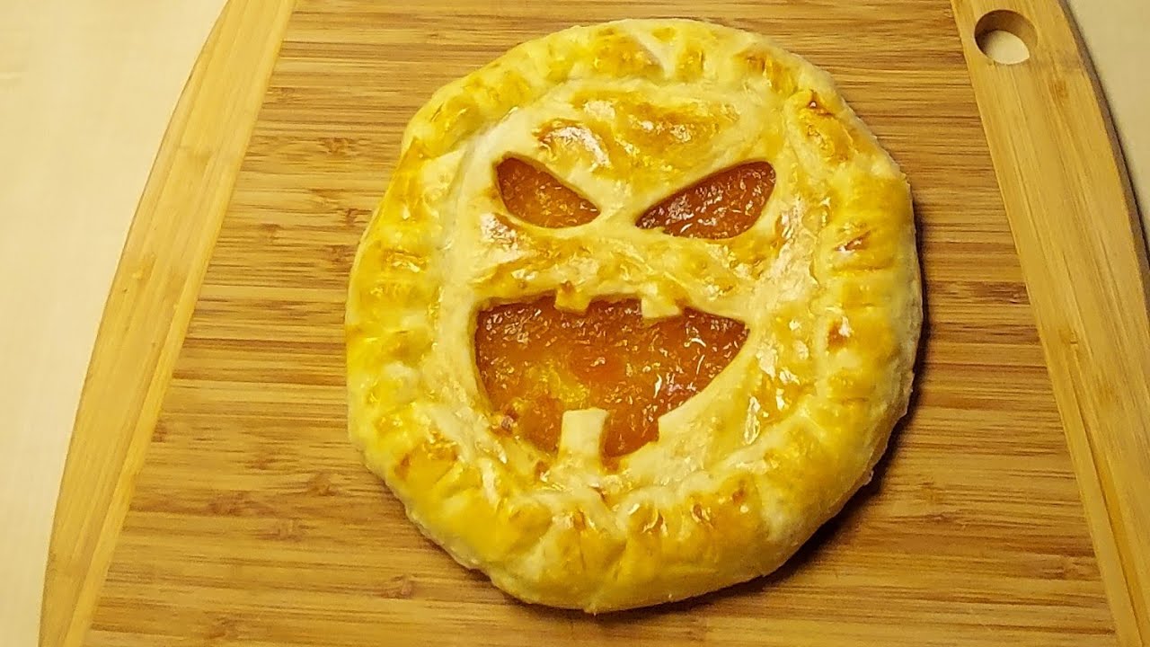 Kürbiskuchen mit Gesicht/ Тыквенный пирог с улыбкой / Из 2-х ингредиентов