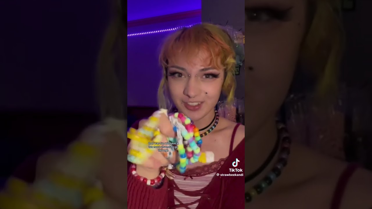 🍓 𝐬𝐭𝐫𝐚𝐰𝐛𝐞𝐞𝐤𝐚𝐧𝐝𝐢 𝐜𝐨𝐦𝐩 🩷 [𝐑𝐄𝐐𝐔𝐄𝐒𝐓𝐄𝐃]