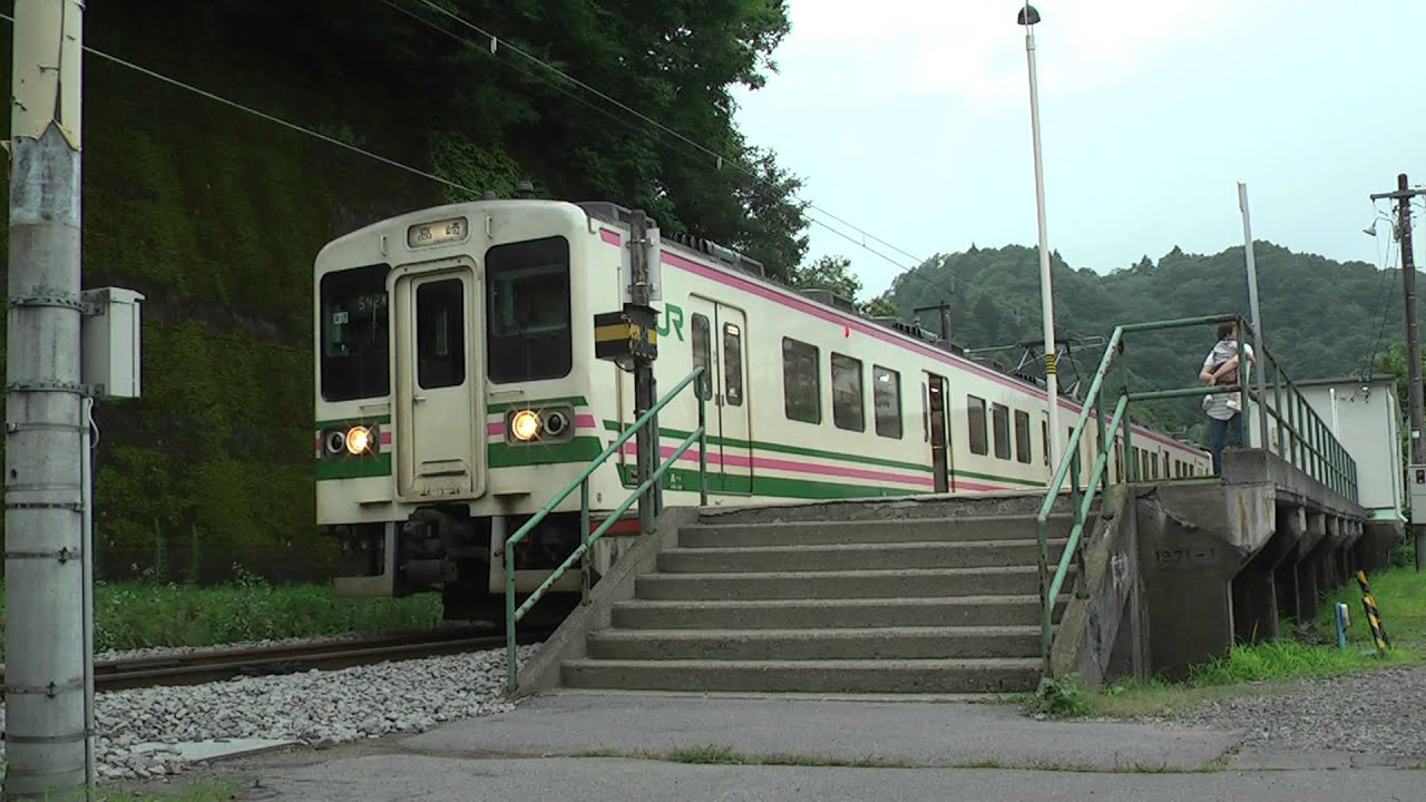 【HD】吾妻線107系その2 in大前駅 YouTube