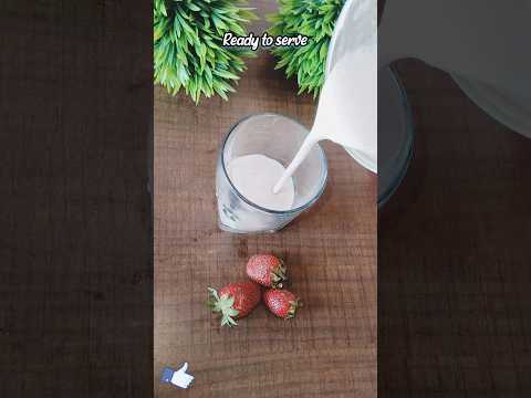 Summer special healthy drinks recipe। Strawberry milkshake। #shorts #viralshorts #milkshake #recipe