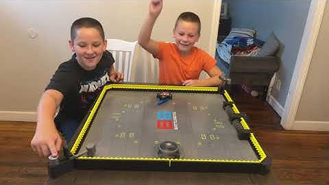 Magic Box   BattleBots Battle Arena MAX by HEXBUG