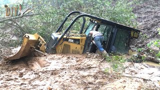 Fails Control Tractor Skill Extreme Dangerous Tree Skidder Operator