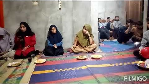 Acara lempar selendang ( pecah balon) muda/mudi lumbok seminung