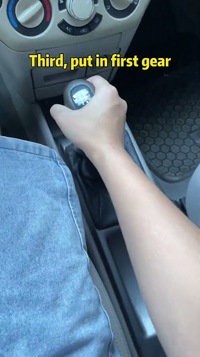 How to start a manual car correctly?#car #carknowledge  #driving #tips