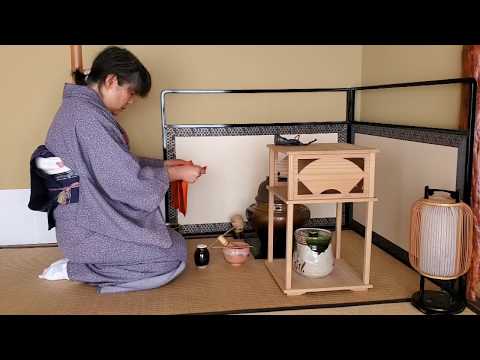 Furo koicha Senmen nijudana [風炉濃茶, 扇面二重棚]7