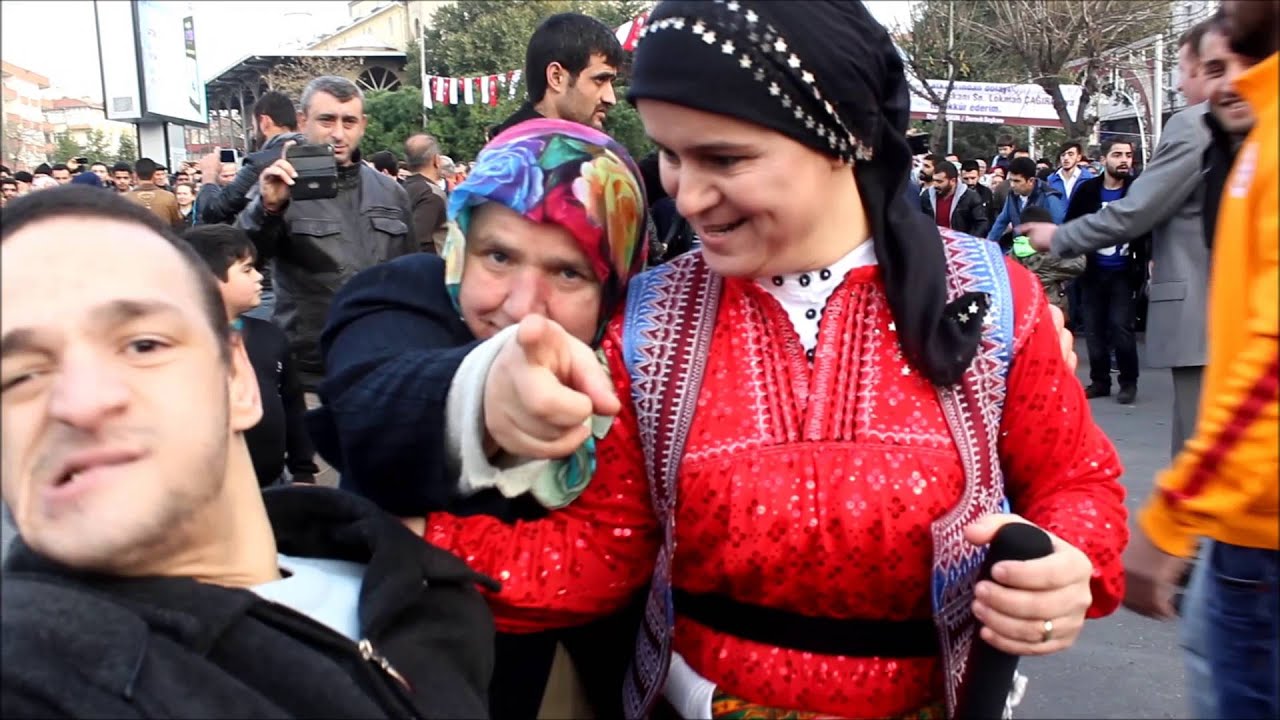 Meryem AKYÜZ...BAĞCILAR BELEDİYESİ 9.GELENEKSEL HAMSİ ŞÖLENİ BÖLÜM2 (Ahmet ÖZDAMAR)