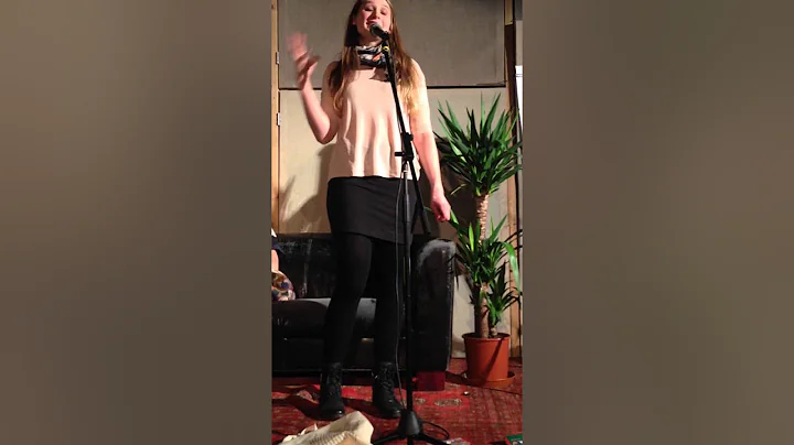 Poetry Slam: Agnes Maier - Die da!