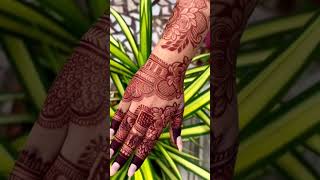 Girls Mehndi Design