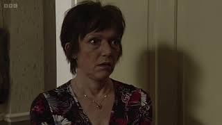 Stacey Slater 15052009 810