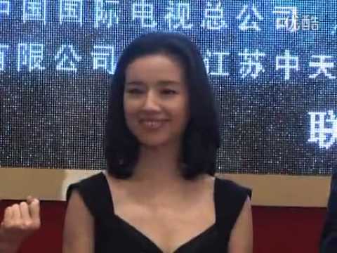 董洁潘粤明"二度蜜月"  与儿子相伴左右