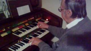 Dave Tow on his electronic Elka Organ - Somewhere over the rainbow