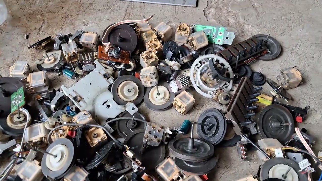 LINH KIỆN ĐÀI - RADIO CASSETTE