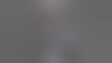 شيء جنوني تخلع ملابسها امام الكاميرة 