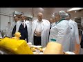 Лукашенко: Завидую я вам! Вы всегда кушаете свежий сыр! // Поставы