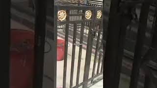 pemasangan pagar kuburan..