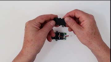 Official Build Your Own R2-D2 Build Diary - Issue 29