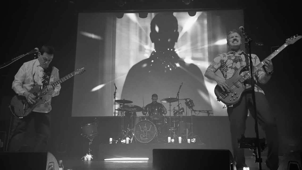 Floater “Isolation”