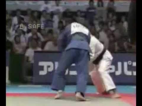 competition คืออะไร JUDO 2003 World Championships: Tadahiro Nomura 野村忠宏 (JPN) - Elchin Ismaylov (AZE)