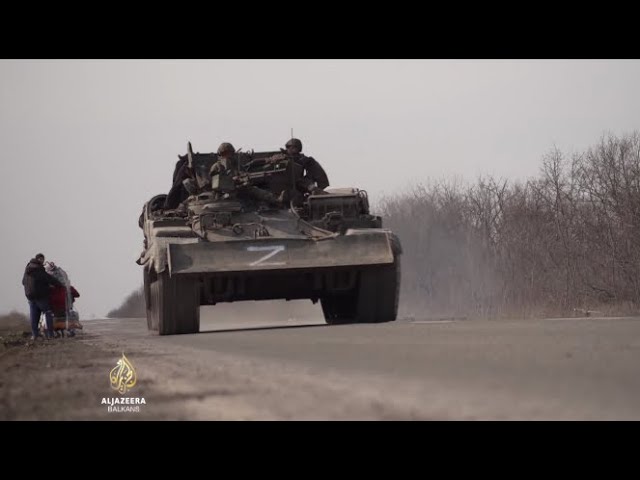 يجد سكان ماريوبول طرقهم الخاصة للهروب من المدينة المحاصرة