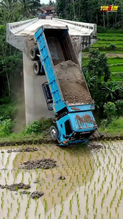 Truk Oleng Dump Truck Pasir !! #trukoleng #dumptruck #truck