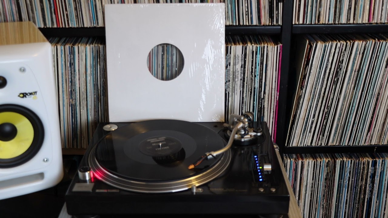 Watch Celi Bee - I'm Free (1983) on YouTube Watch Celi Bee - I'm Free (1983) on YouTube